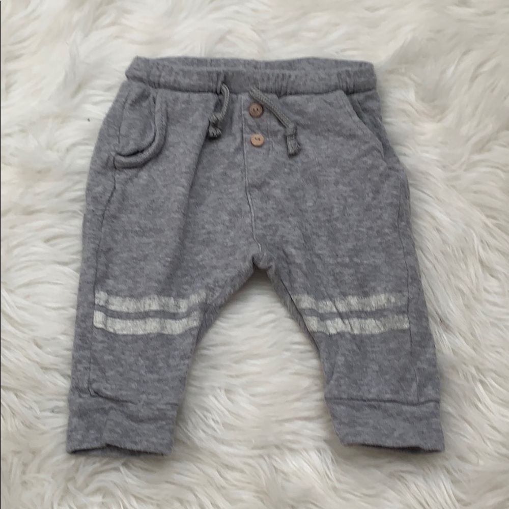 Zara sweats